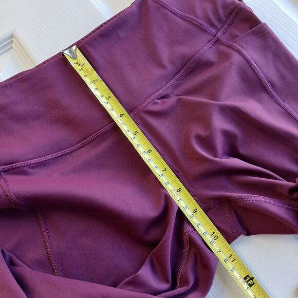 Victoria Sport Knockout Pocket Capri Leggings M plum purple VSD activewear - Picture 10 of 12